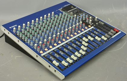 Yamaha-MG16/6FX compact analogue mixer